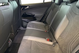 valkoinen Volkswagen ID.4 2025 kuva 8.