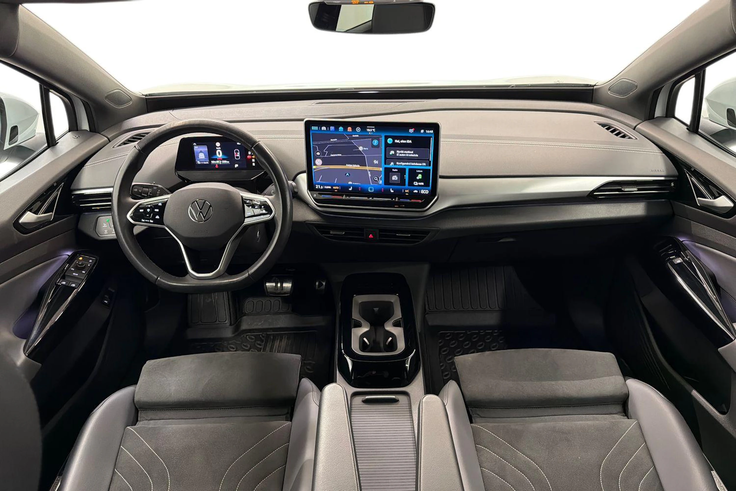 Valkoinen Volkswagen ID.4 2025 kuva 7.