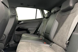 Valkoinen Volkswagen ID.4 2025 kuva 8.