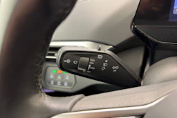 Valkoinen Volkswagen ID.4 2025 kuva 17.