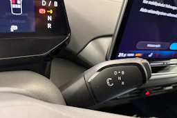 Valkoinen Volkswagen ID.4 2025 kuva 18.