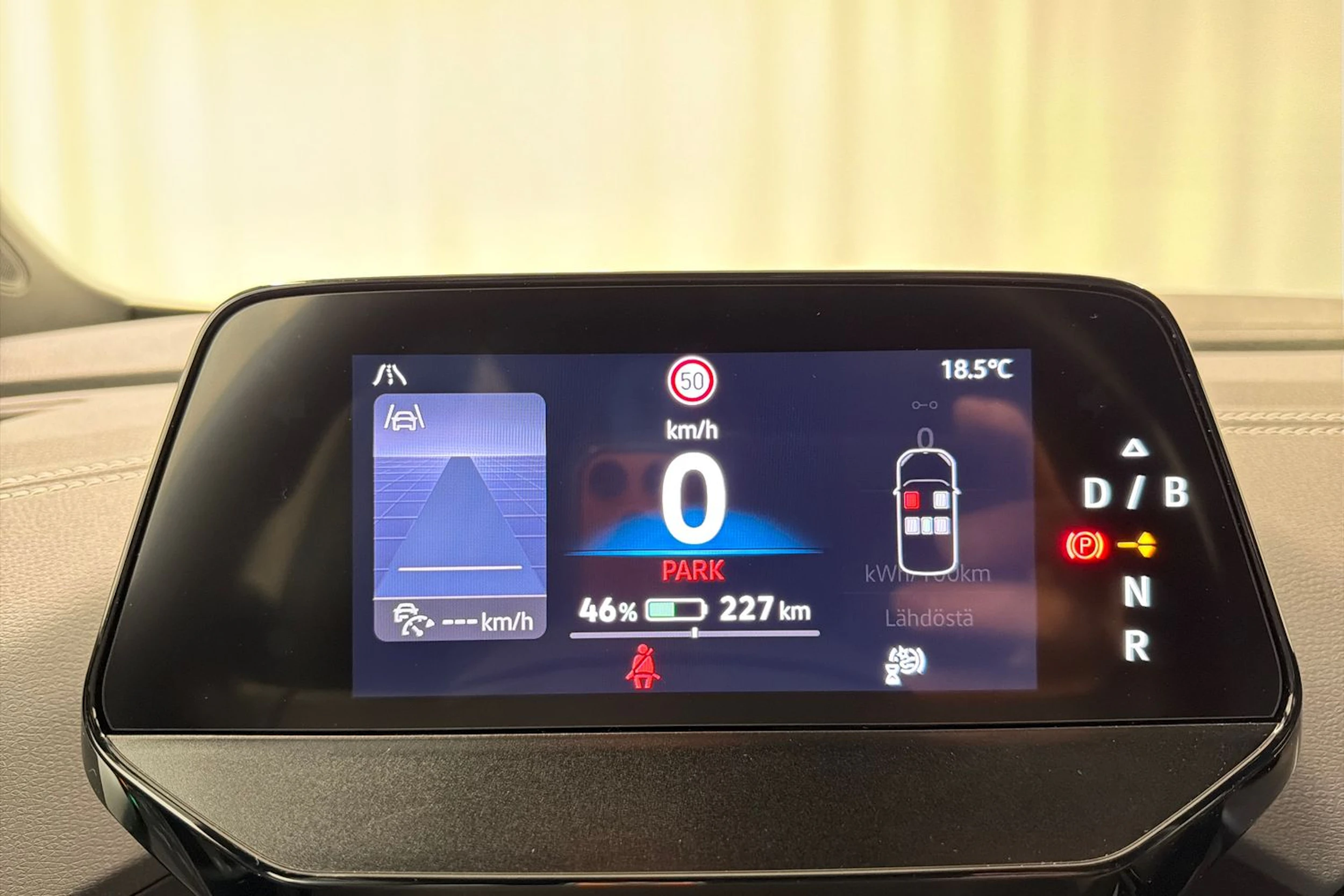 Valkoinen Volkswagen ID.4 2025 kuva 19.