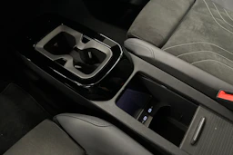 musta Volkswagen ID.4 2025 kuva 34.