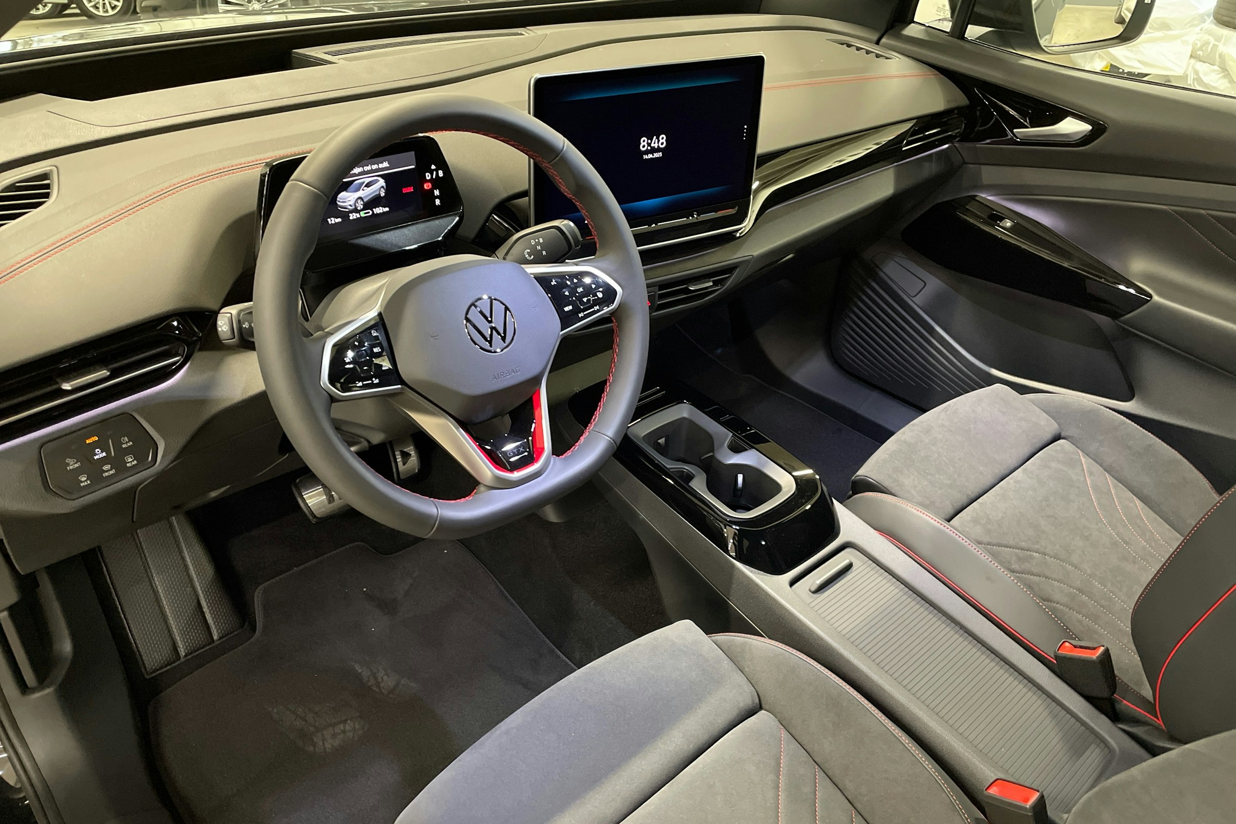 musta Volkswagen ID.4 2025 kuva 6.