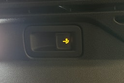 musta Volkswagen ID.4 2025 kuva 15.