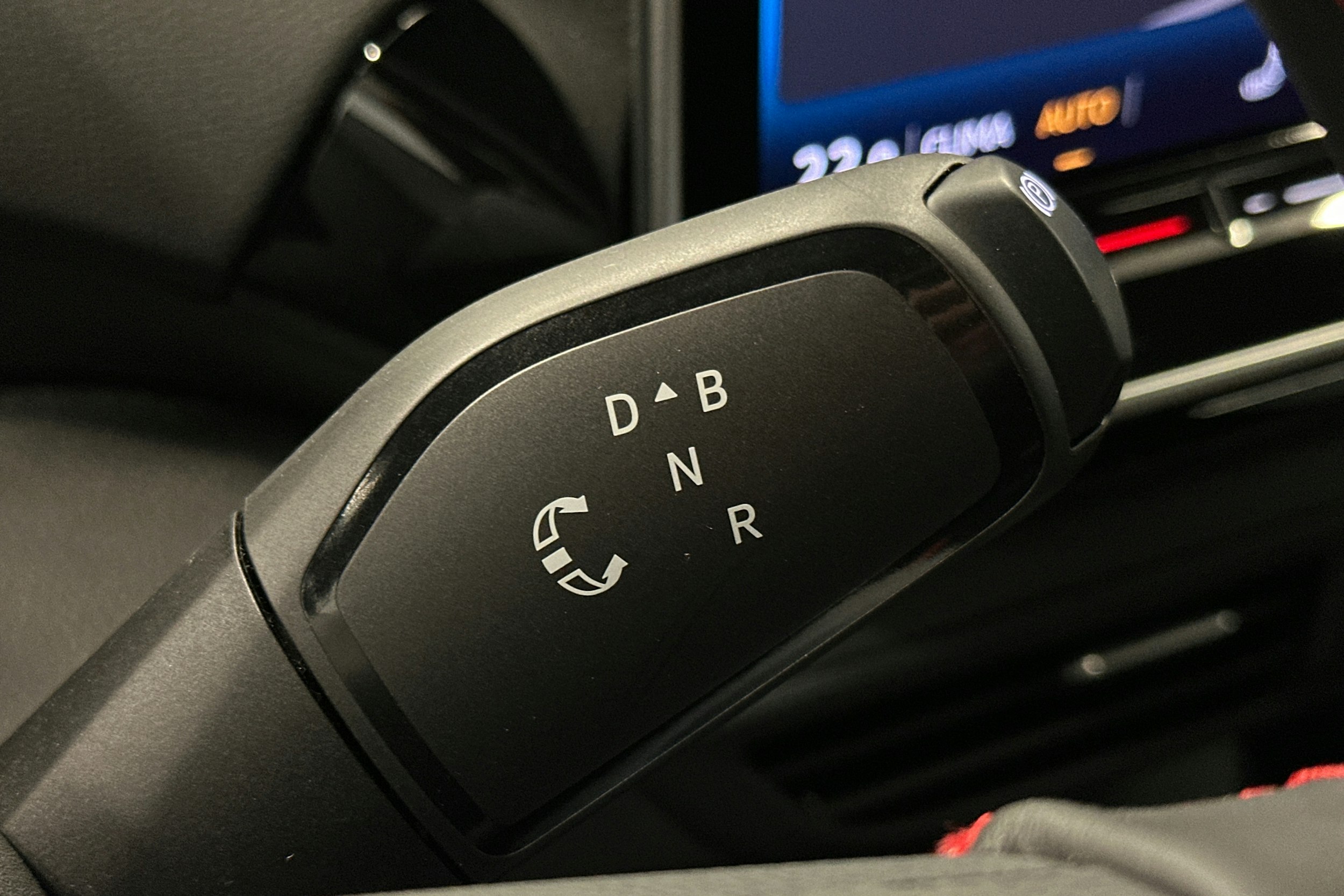 musta Volkswagen ID.4 2025 kuva 21.