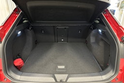 punainen Volkswagen ID.4 2025 kuva 14.