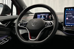 punainen Volkswagen ID.4 2025 kuva 18.