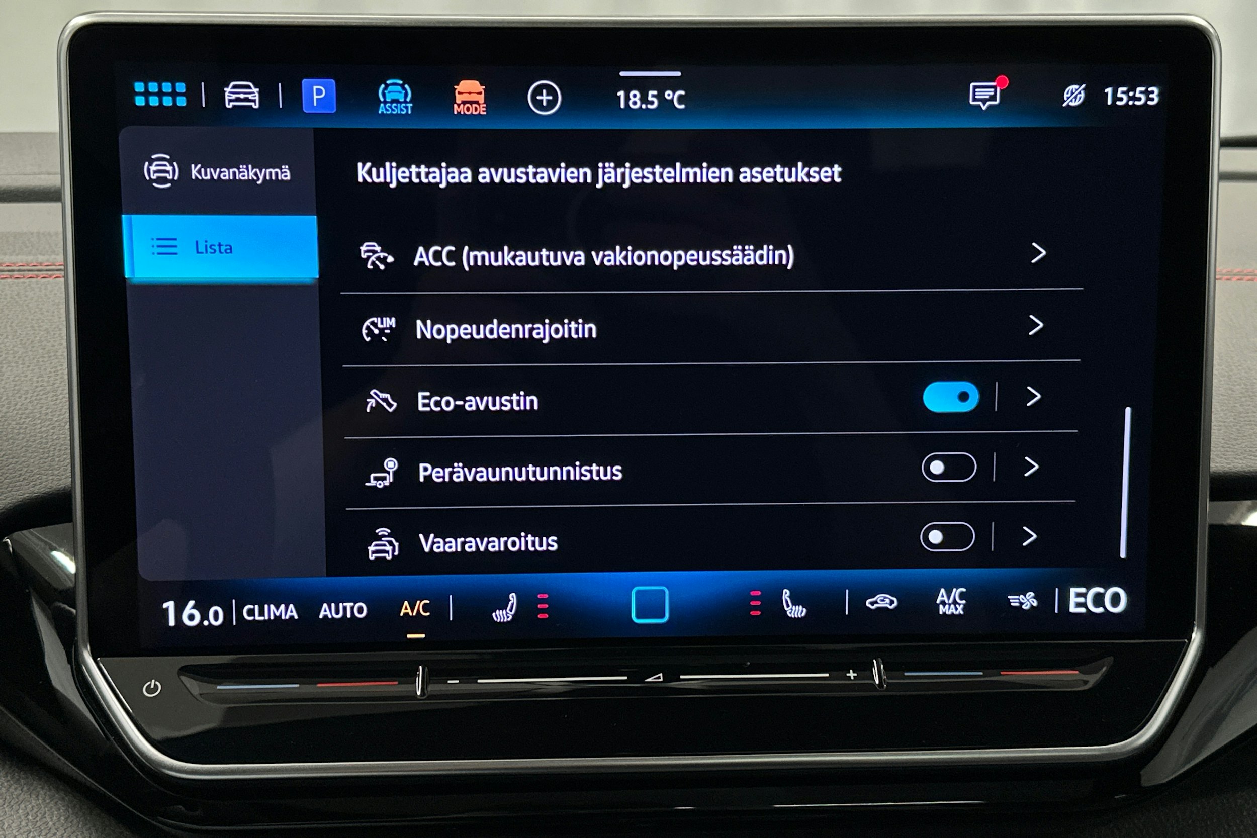 punainen Volkswagen ID.4 2025 kuva 29.