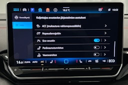 punainen Volkswagen ID.4 2025 kuva 29.