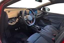punainen Volkswagen ID.4 2025 kuva 6.
