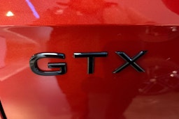 punainen Volkswagen ID.4 2025 kuva 11.