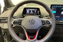 valkoinen Volkswagen ID.4 2025 kuva 13.