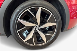 punainen Volkswagen ID.4 2025 kuva 9.