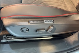 harmaa Volkswagen ID.4 2025 kuva 14.