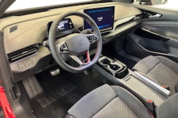 met. punainen Volkswagen ID.4 2025 kuva 6.