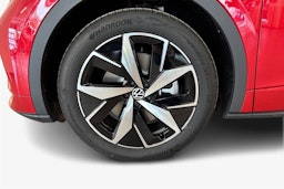 met. punainen Volkswagen ID.4 2025 kuva 9.