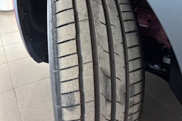 met. punainen Volkswagen ID.4 2025 kuva 10.