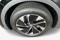 Musta Volkswagen ID.4 2025 kuva 11.