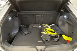 valkoinen Volkswagen ID.4 2025 kuva 15.