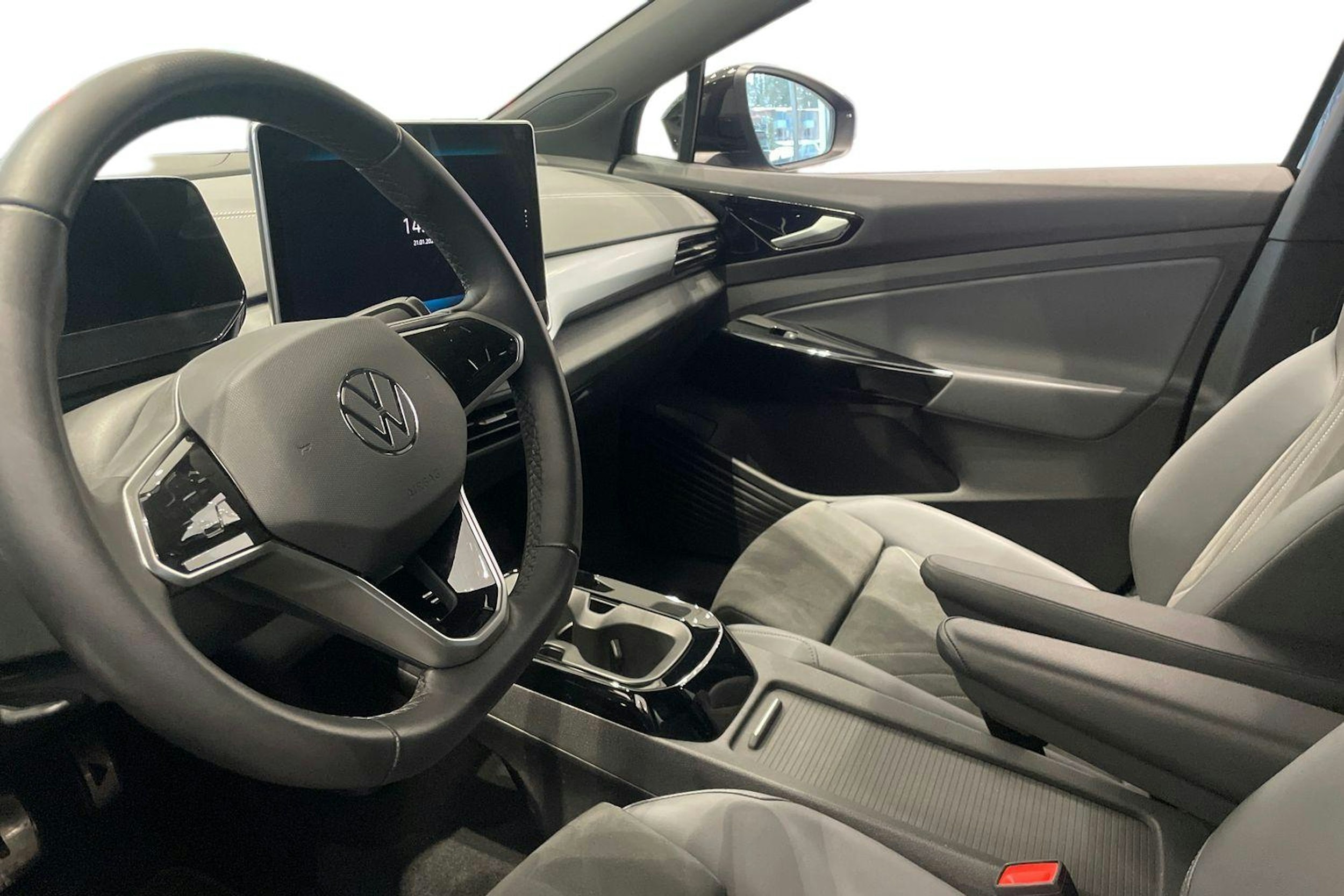 musta Volkswagen ID.4 2025 kuva 6.