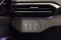 met. punainen Volkswagen ID.4 2025 kuva 17.