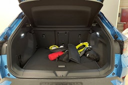 sininen Volkswagen ID.4 2025 kuva 11.