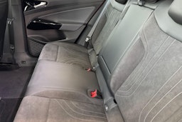 punainen Volkswagen ID.4 2025 kuva 8.