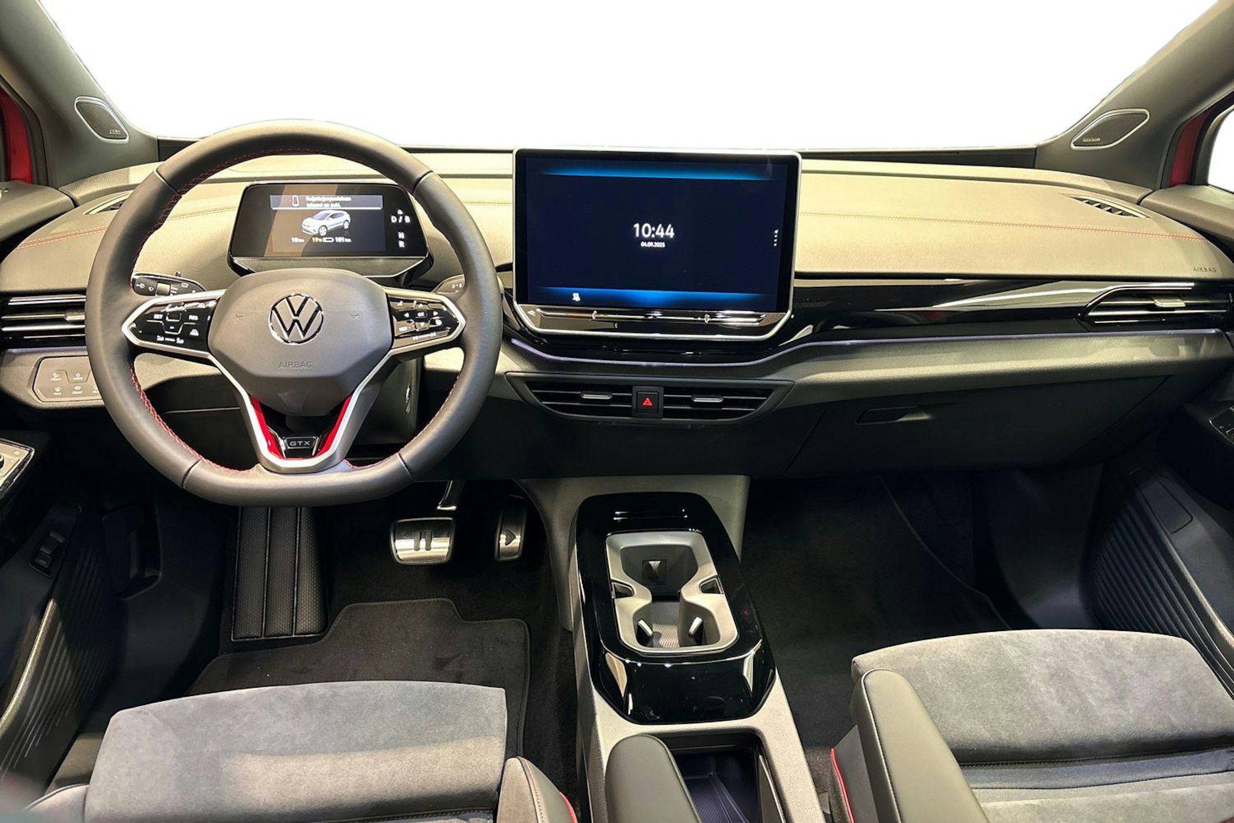 punainen Volkswagen ID.4 2025 kuva 7.