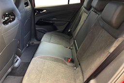 punainen Volkswagen ID.4 2025 kuva 8.