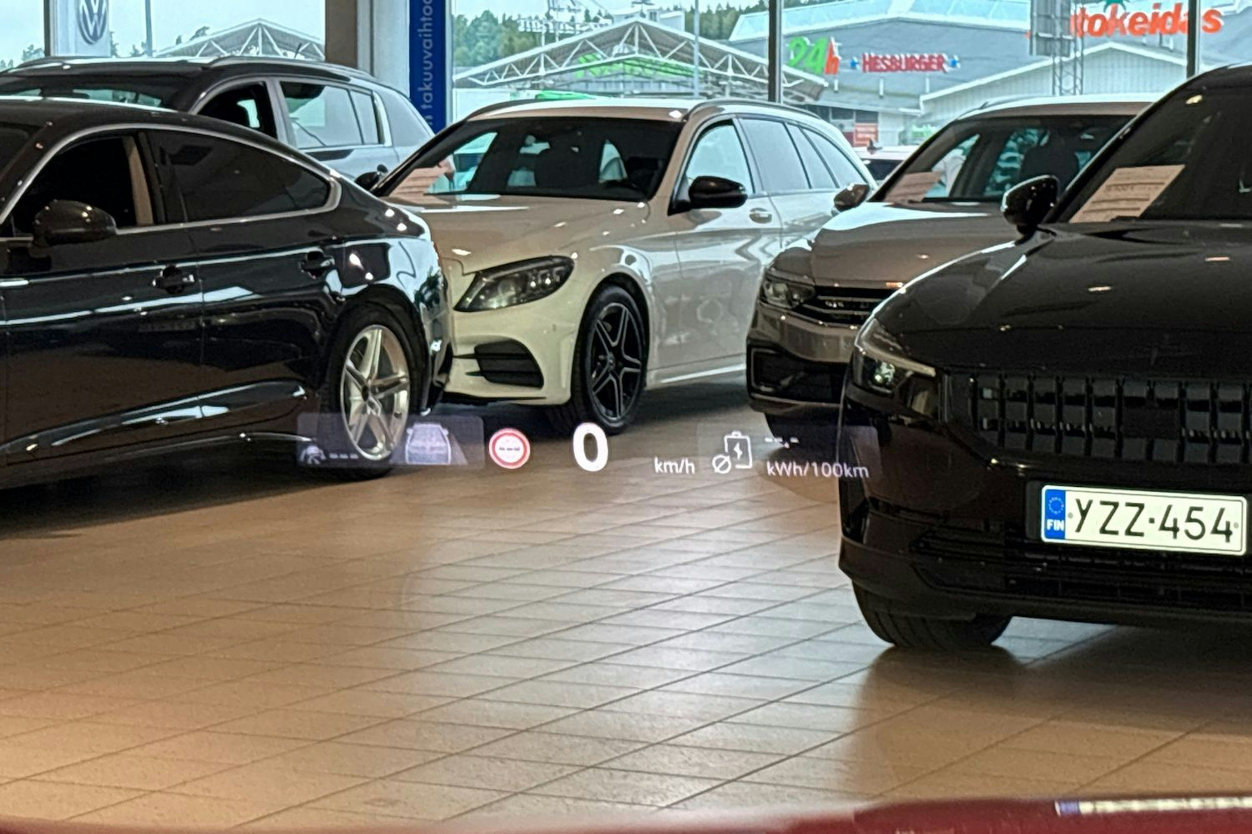 punainen Volkswagen ID.4 2025 kuva 12.