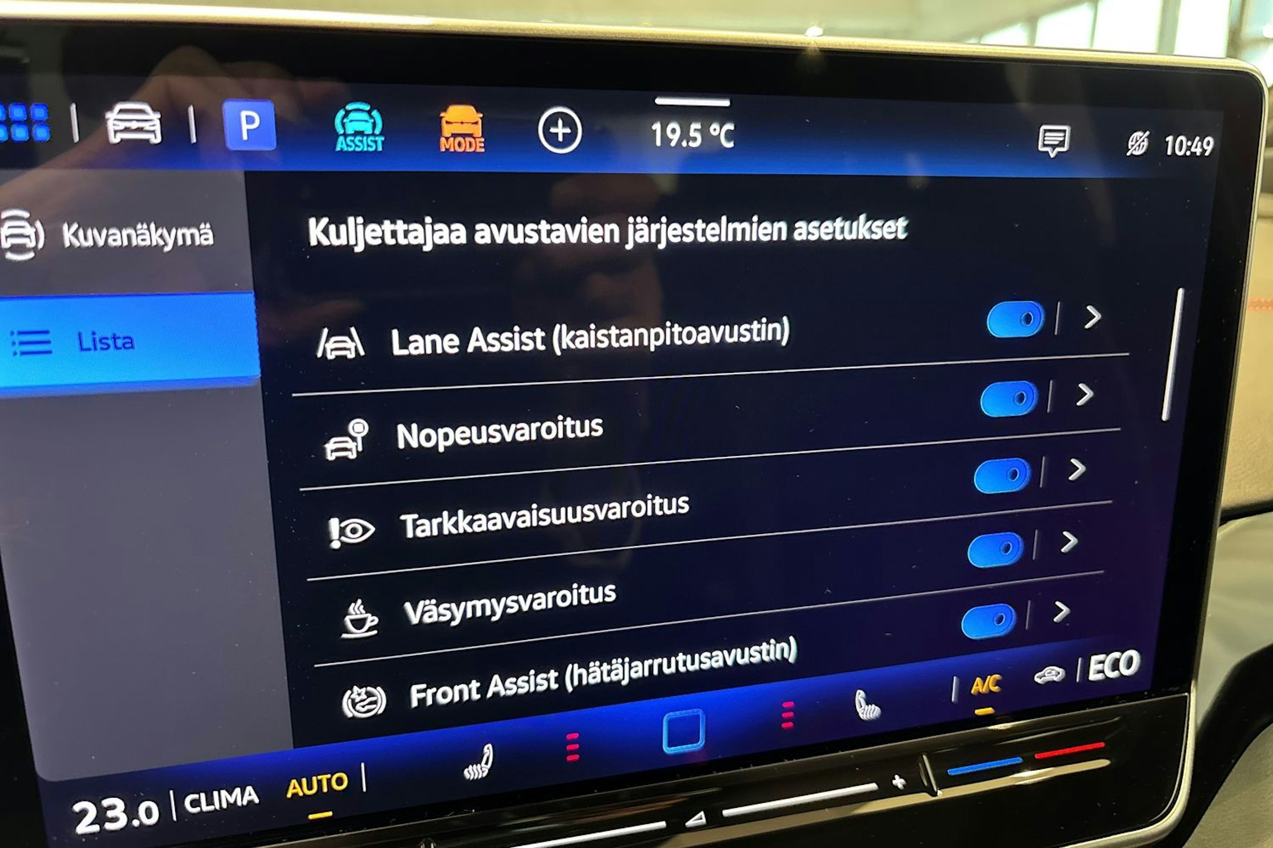 punainen Volkswagen ID.4 2025 kuva 20.