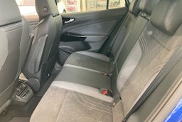 sininen Volkswagen ID.4 2025 kuva 8.