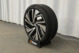 musta Volkswagen ID.4 2025 kuva 10.