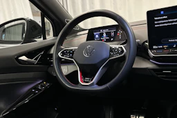 musta Volkswagen ID.4 2025 kuva 16.