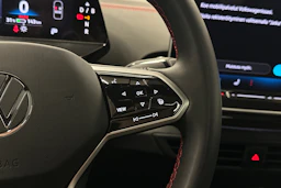 musta Volkswagen ID.4 2025 kuva 18.