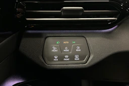 musta Volkswagen ID.4 2025 kuva 19.