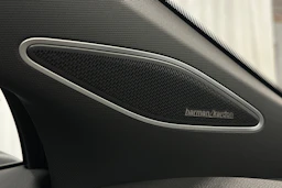 musta Volkswagen ID.4 2025 kuva 35.