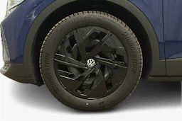 sininen Volkswagen ID.4 2025 kuva 9.