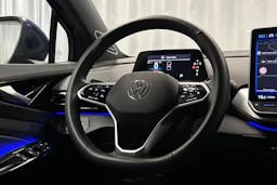 sininen Volkswagen ID.4 2025 kuva 18.