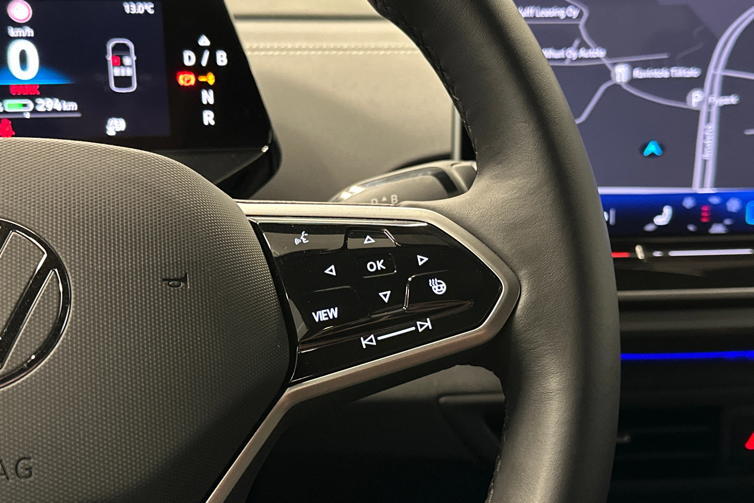 sininen Volkswagen ID.4 2025 kuva 20.