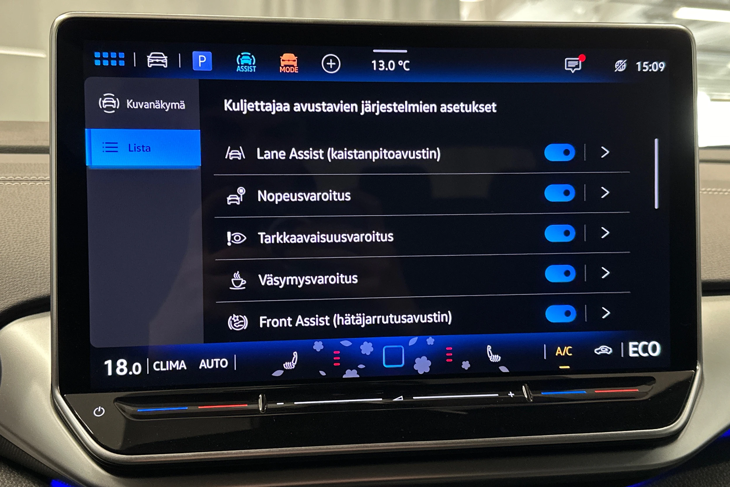 sininen Volkswagen ID.4 2025 kuva 29.