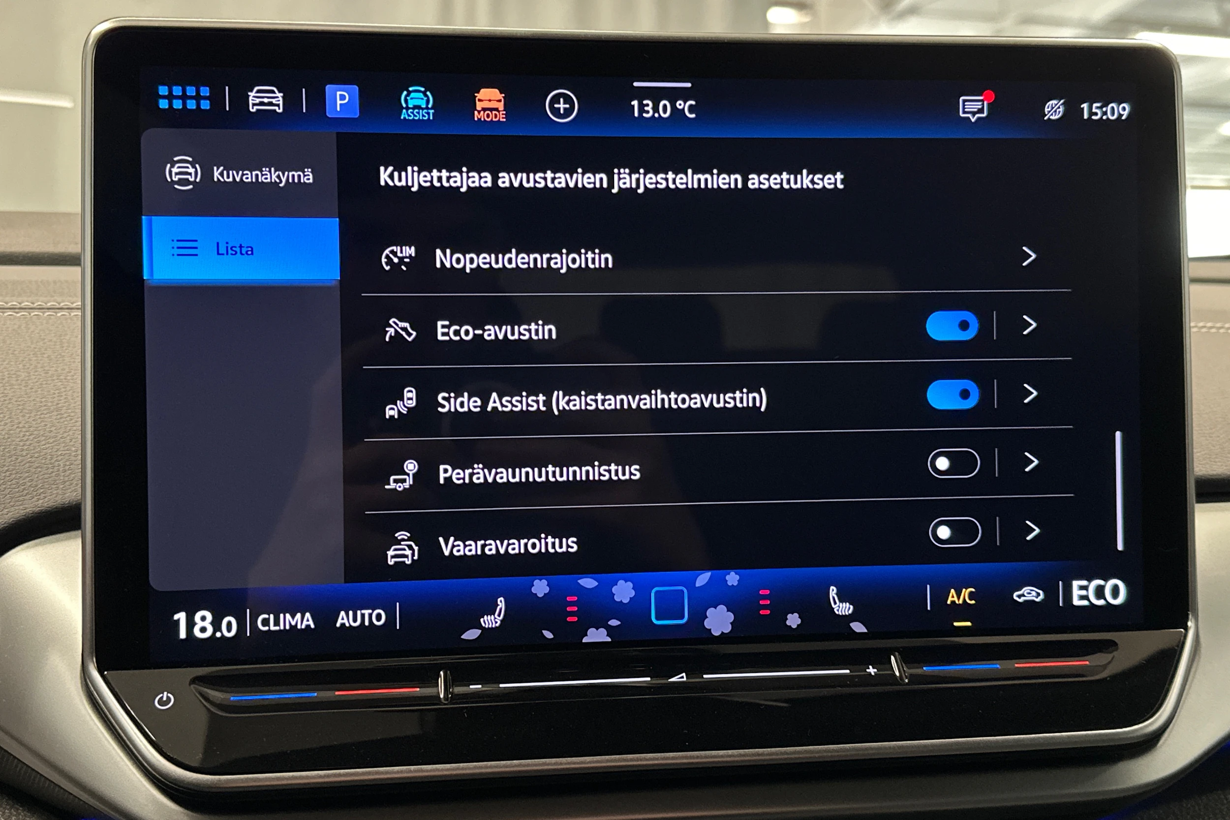 sininen Volkswagen ID.4 2025 kuva 31.