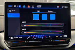 sininen Volkswagen ID.4 2025 kuva 32.