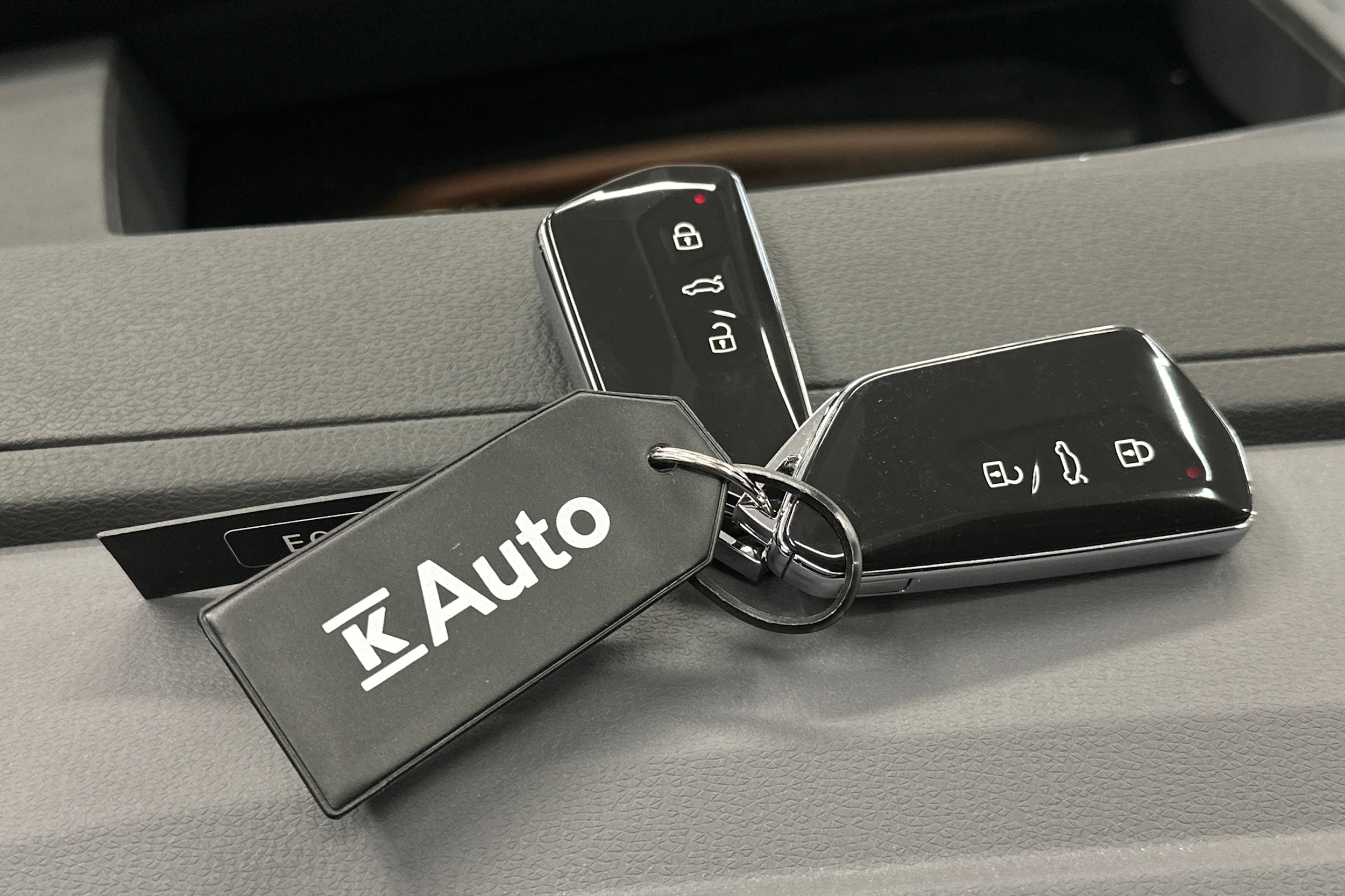 sininen Volkswagen ID.4 2025 kuva 37.