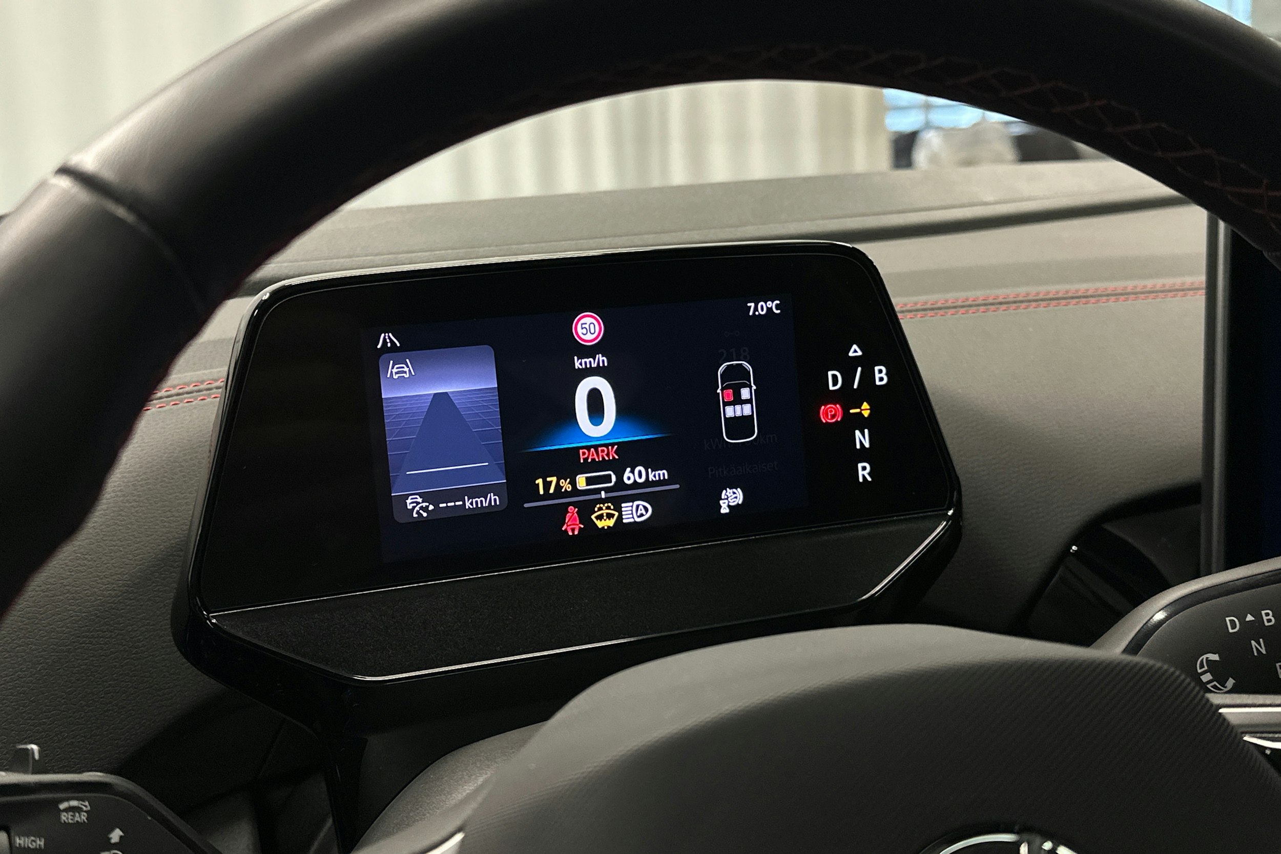 punainen Volkswagen ID.4 2025 kuva 16.