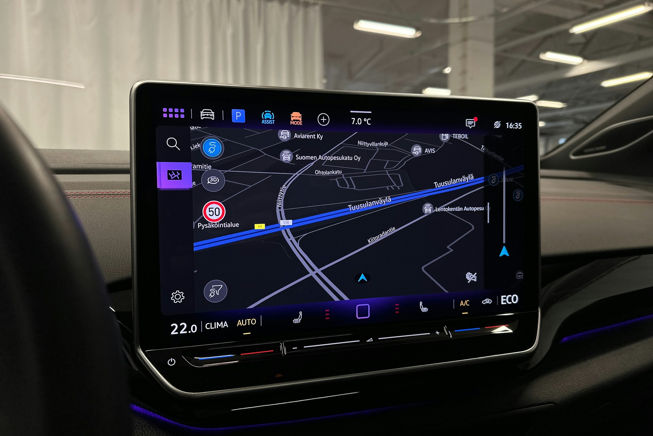 punainen Volkswagen ID.4 2025 kuva 18.