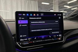 punainen Volkswagen ID.4 2025 kuva 21.