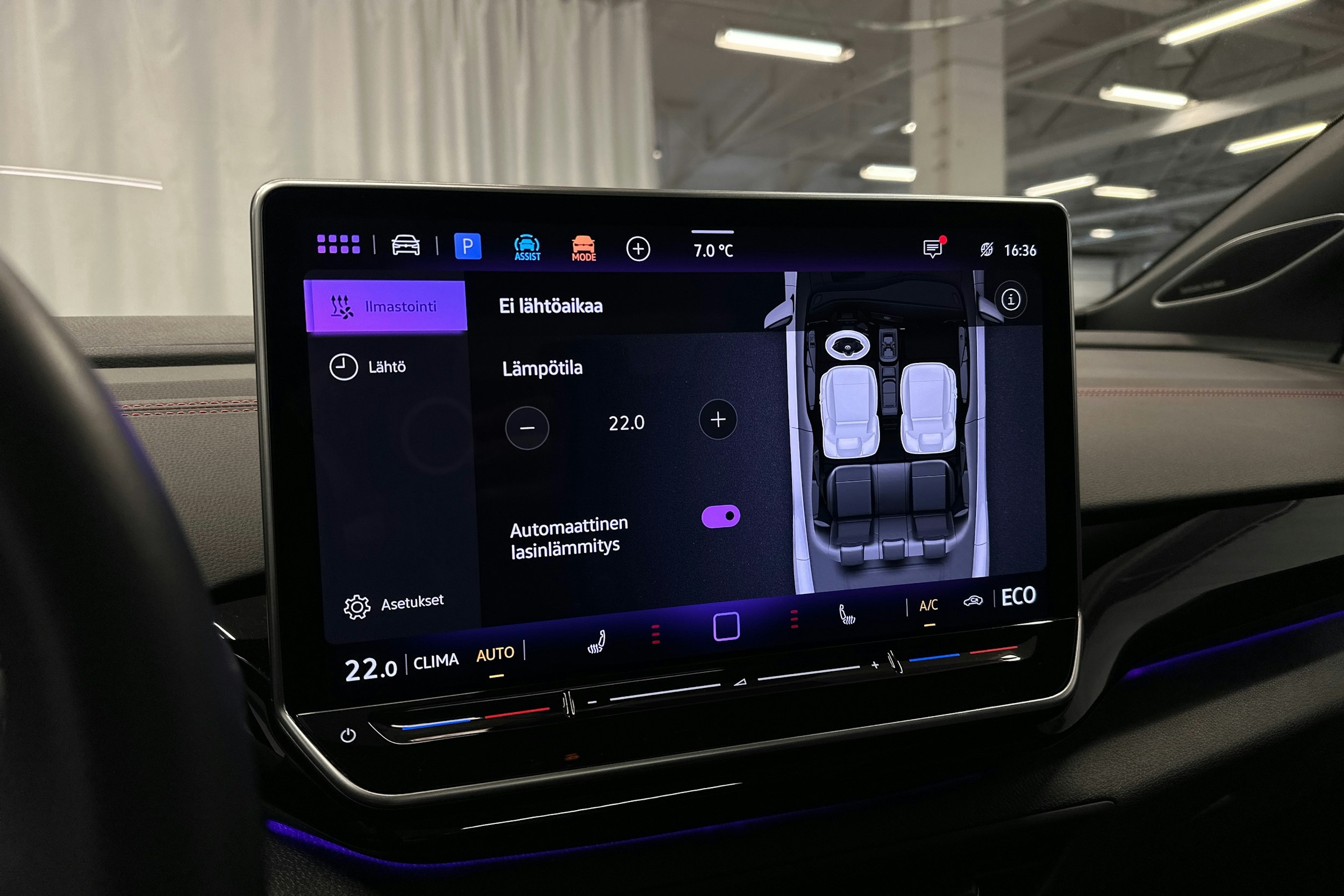 punainen Volkswagen ID.4 2025 kuva 22.