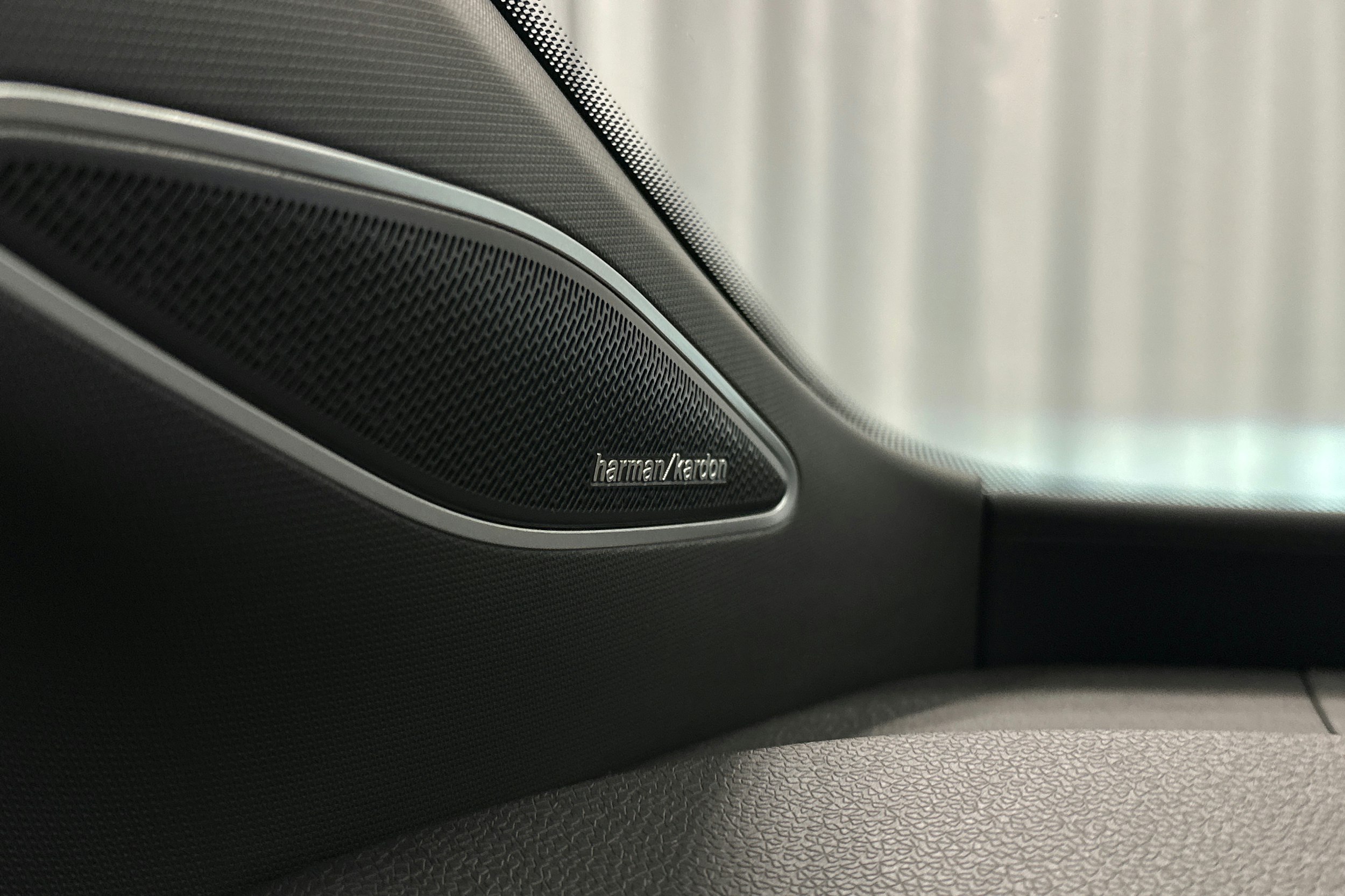 punainen Volkswagen ID.4 2025 kuva 26.